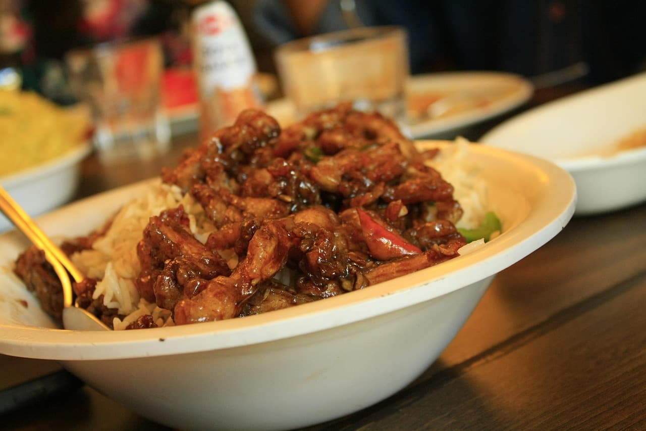 25-Min Brown Stew Chicken with Rice