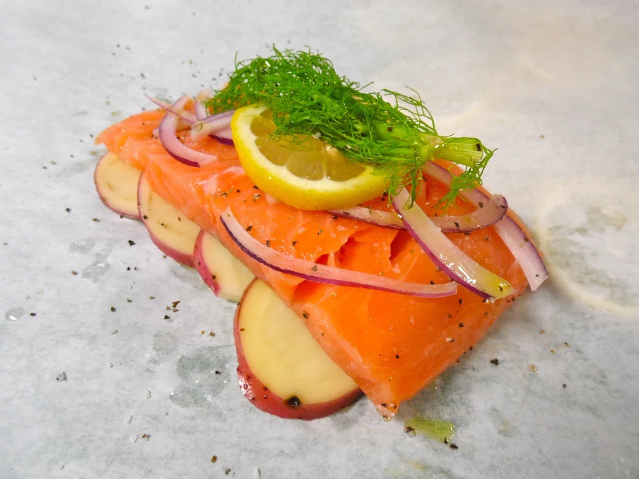 Salmon en Papillote with Potatoes & Lemon