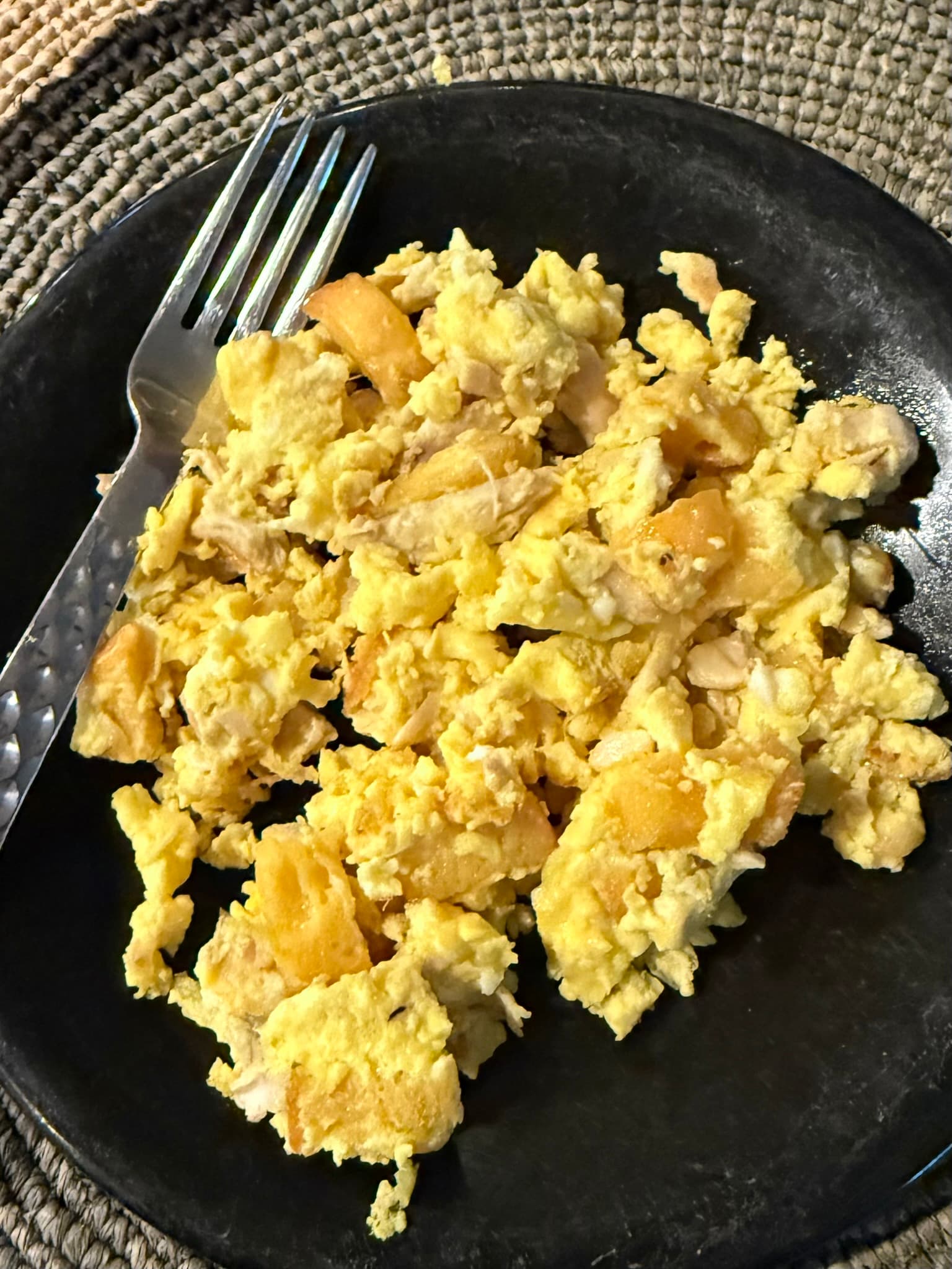 Cheesy Chicken and Toasted Bread Scramble