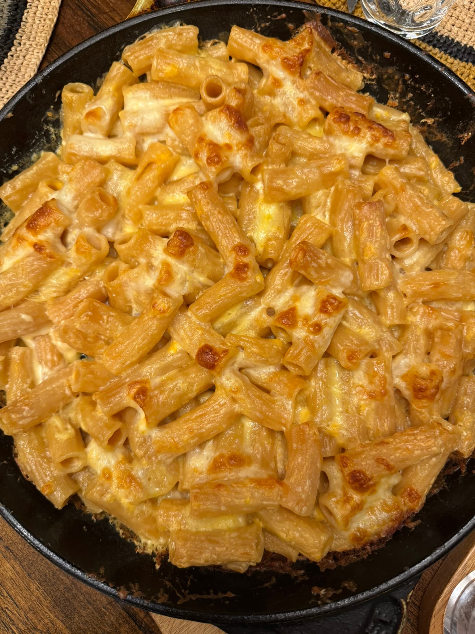 Five-Cheese Baked Mac & Cheese Skillet