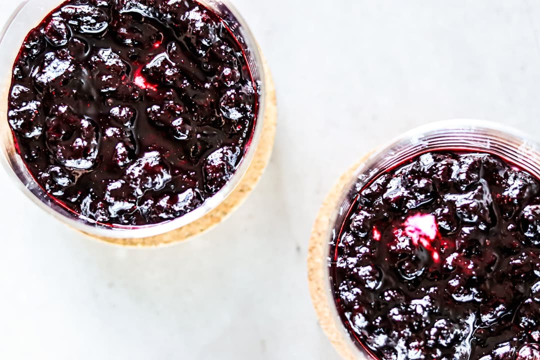 10-Minute Blueberry Cheesecake Jars