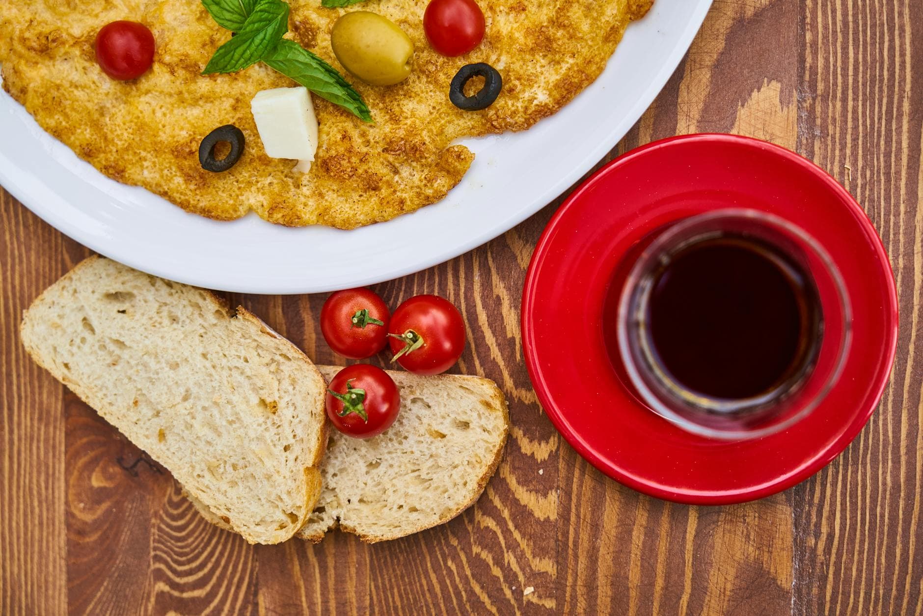 Cheesy Herb Omelette with Olive Bread