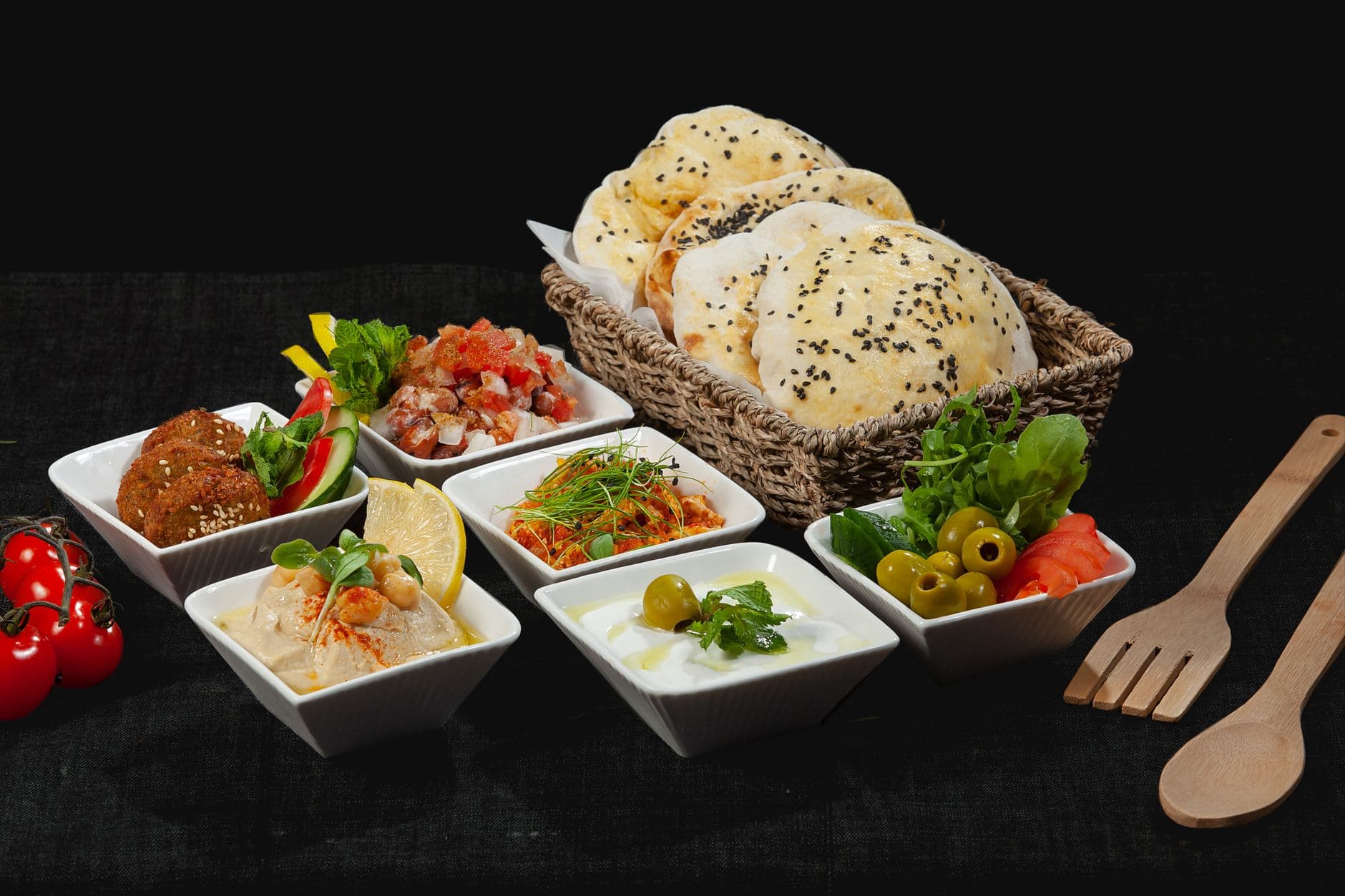 Ezme — Turkish Spicy Pepper & Tomato Dip