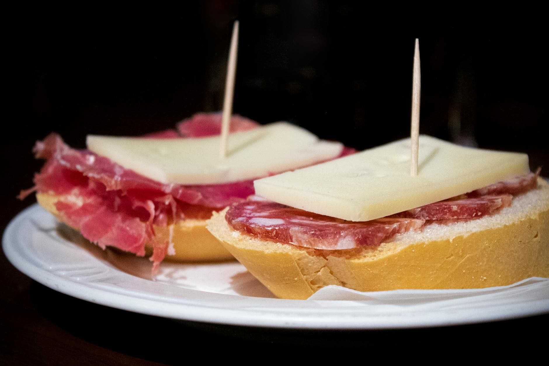 Montaditos de Jamón Serrano